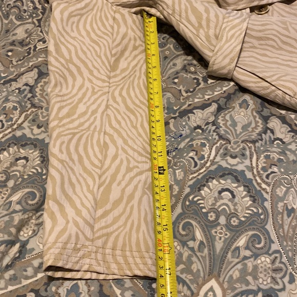 Washable light weight lined trench - Picture 9 of 11